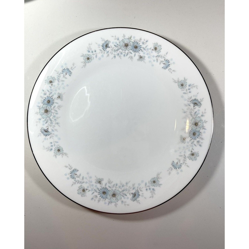 Noritake Inverness 6716 Dinner Plate 10.5” Blue Flowers Grey Leave Platinum Trim